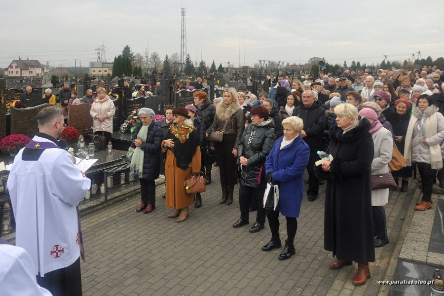 080 Procesja na nowym cmentarzu.jpg